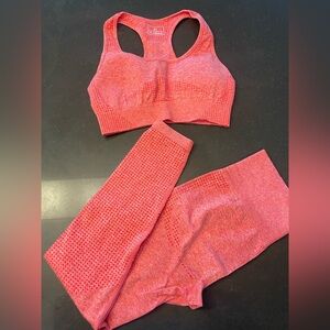 NWOT FITNESS YOGA SPORT SET ORANGE PEACH M